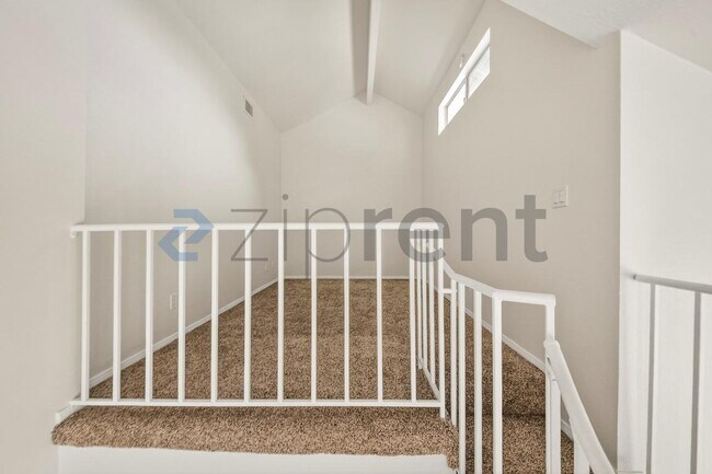 Building Photo - 26854 Claudette St