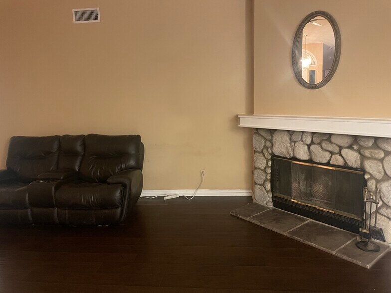 Building Photo - 31144 Antares St