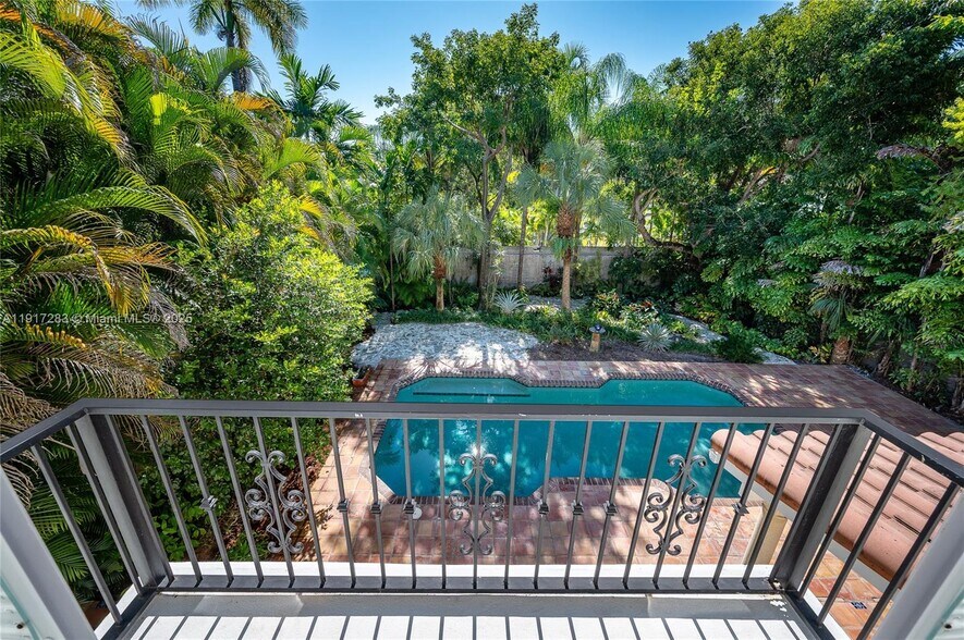 Building Photo - 3240 Morris Ln