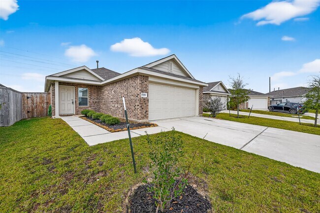 Building Photo - 7719 Cedar Birch Dr