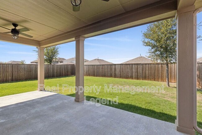 Building Photo - 2617 Warren Ln