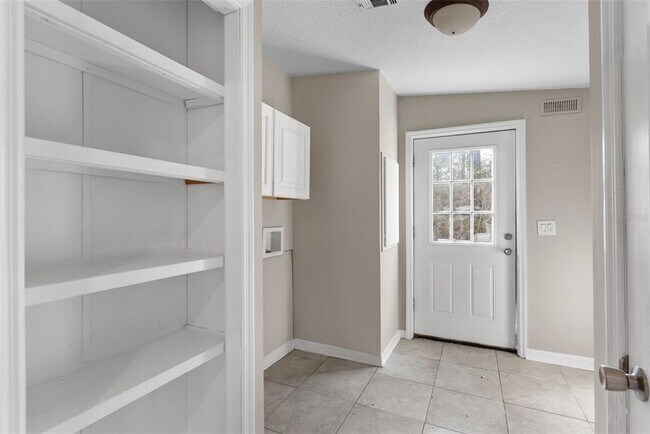 Building Photo - 6682 SW 156th Pl