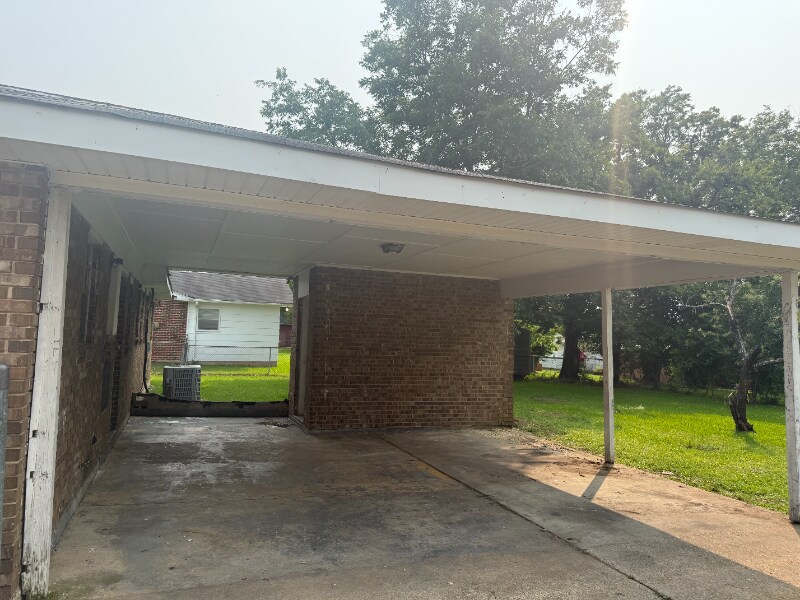 Building Photo - 2943 Alta Rd