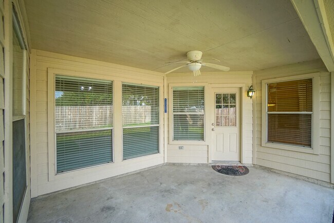 Building Photo - 415 Sterling Heights Ln