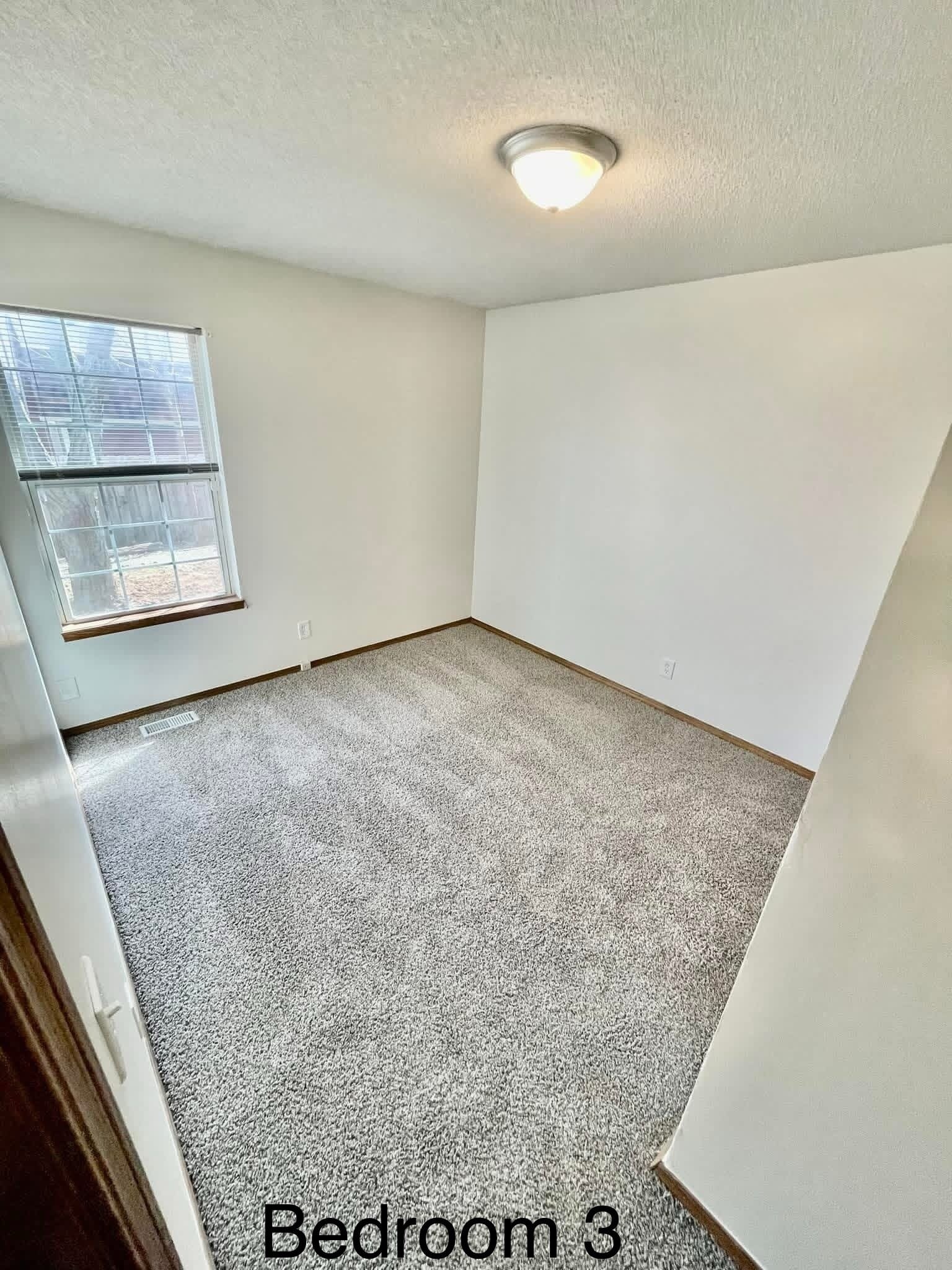 Building Photo - 2710 S Yellowstone St