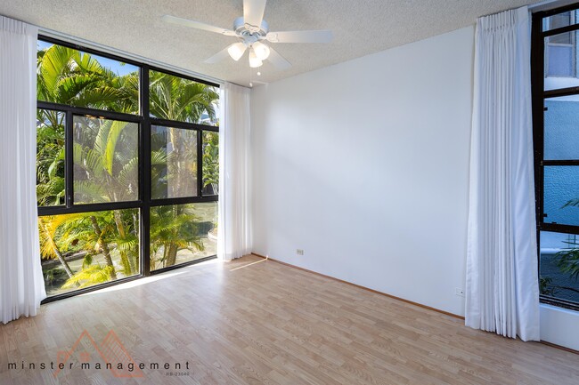 Building Photo - 1030 Aoloa Pl