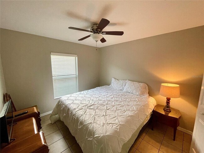 Building Photo - 4819 San Ortebello Dr