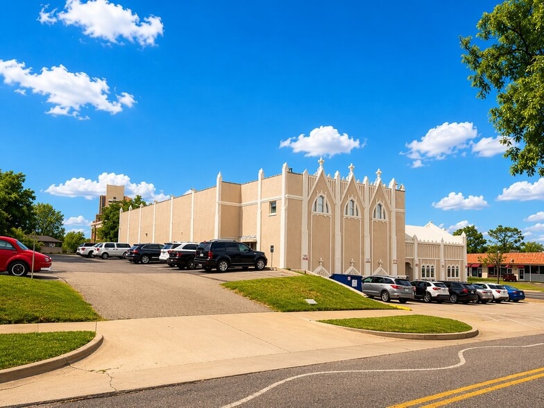Building Photo - 1901 N Classen Blvd