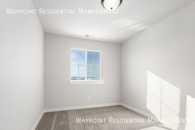 Building Photo - 2094 S Defio Pl