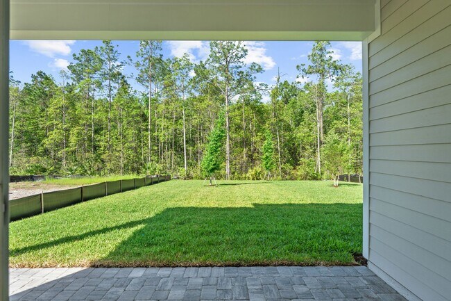 Building Photo - Preserve Views!