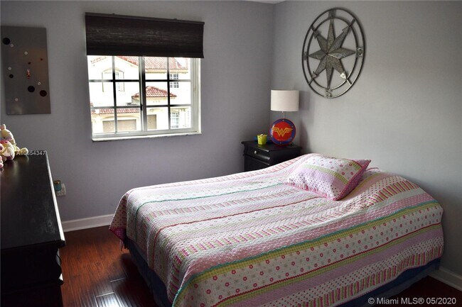 Building Photo - 5102 NW 115th Ct  Doral Fl 33178