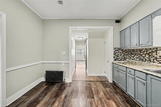 Building Photo - 52 Claremont Pl