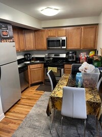 Building Photo - Residences At Ridge (6424)