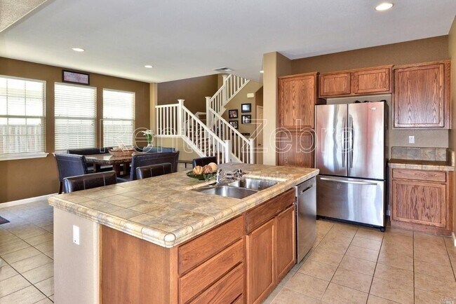 Building Photo - 2348 Tedeschi Dr