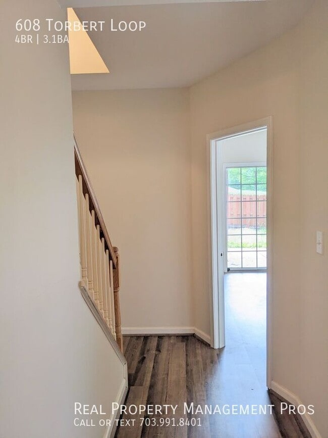 Building Photo - 608 Torbert Loop