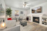 Building Photo - 1222 N Iron Horse Dr