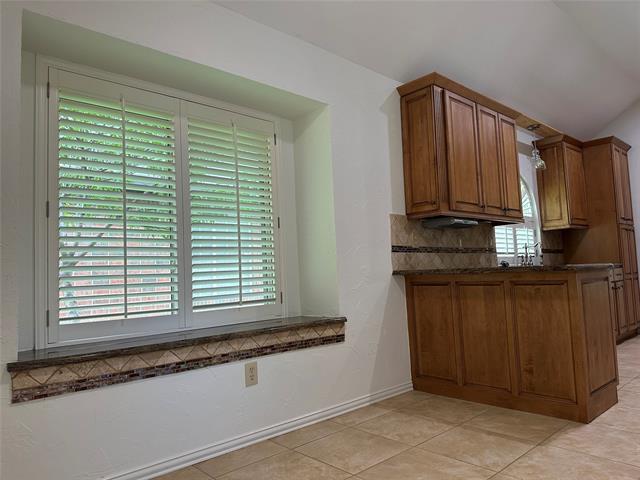 Building Photo - 730 Blue Oak Dr