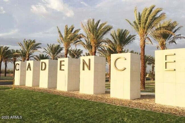 Building Photo - 9749 E Tahoe Ave