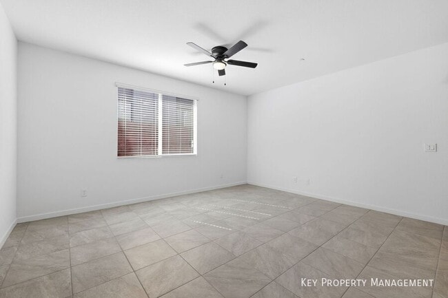 Building Photo - 1529 Layla Crossing Ave