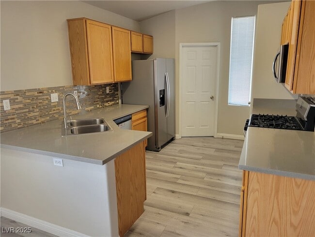 Building Photo - 2809 El Cubano Ct