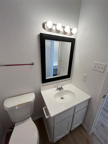 Building Photo - 2133 Quail Hollow Dr