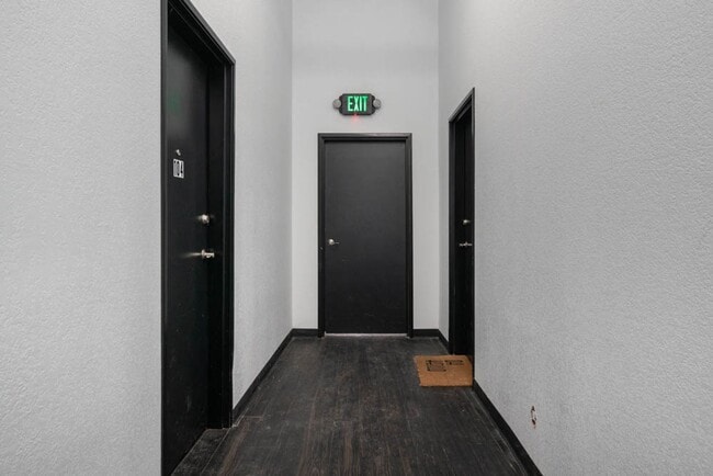 Interior Photo - Urban Flats South