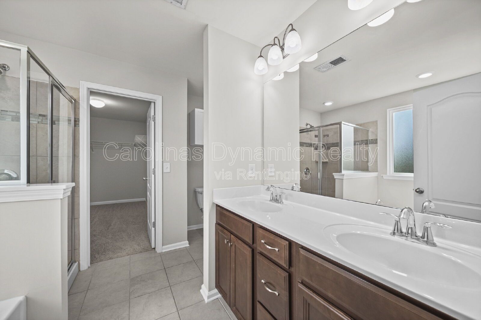 Building Photo - 15108 Evergreen House Dr