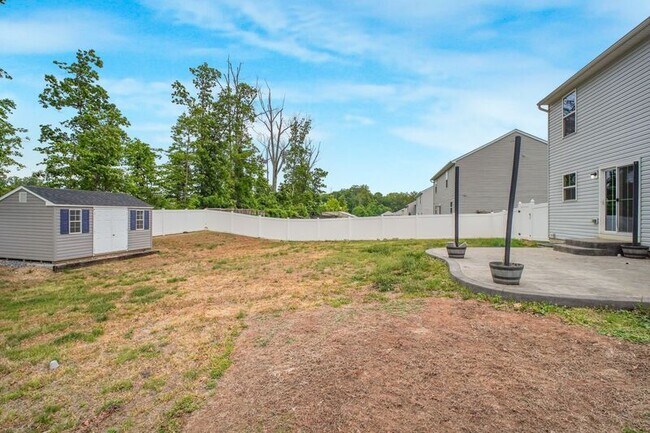 Building Photo - 128 Harper Ln