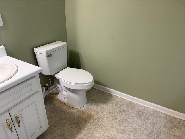 Building Photo - 3428 Pleasant View Ct