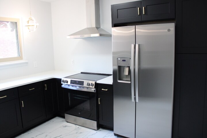 KITCHEN - 2506 W Euclid St