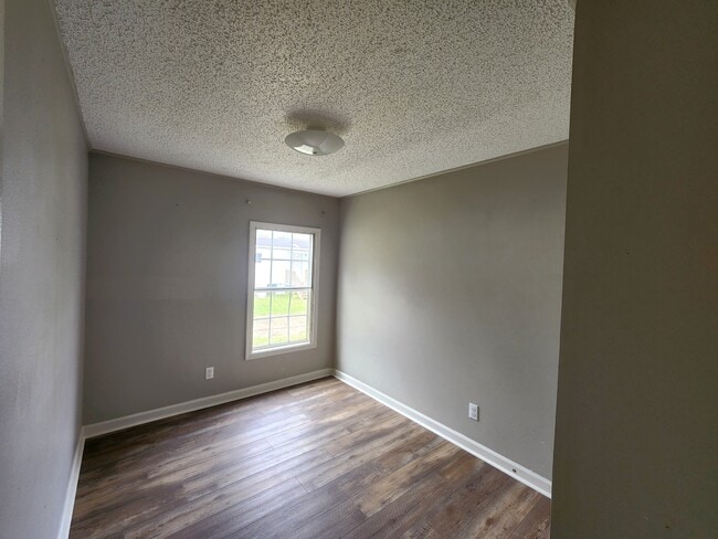 Building Photo - 13281 Hammack Rd