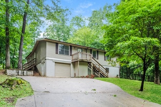Building Photo - 156 Cranbrook Dr