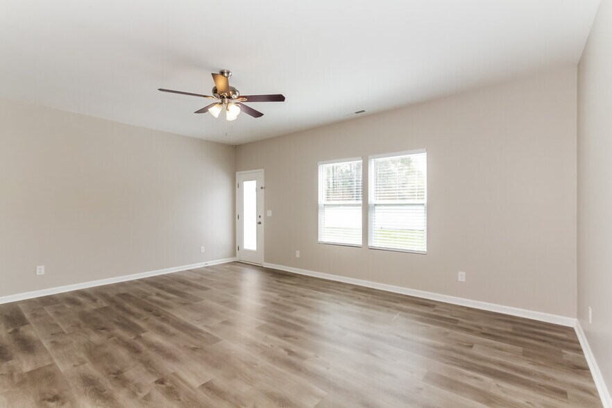 Building Photo - 7318 Reece Valley Ct