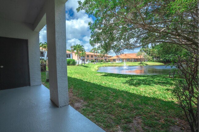 Building Photo - 5458 Via Delray Blvd