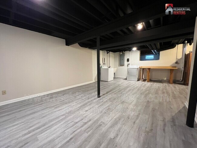 Building Photo - 13311 W Ferguson Rd