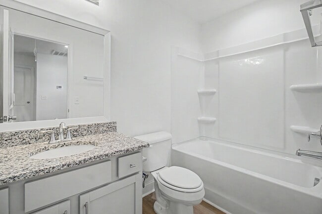 Building Photo - 248 Buckingham Dr