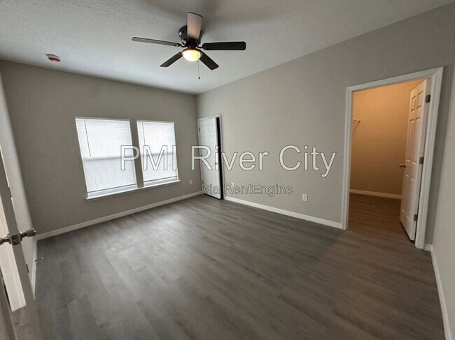 Building Photo - 6715 Bakersfield Dr