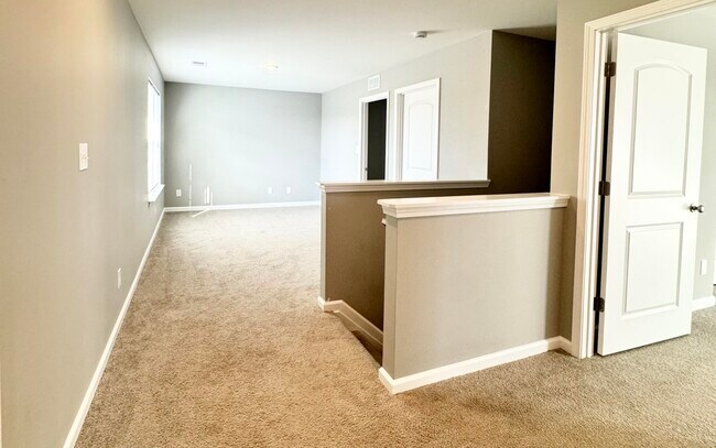 Building Photo - 6093 Arbor Wds Wy