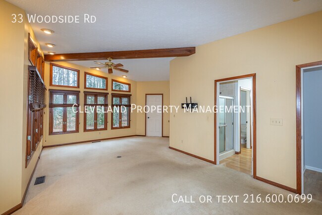 Building Photo - 33 Woodside Rd