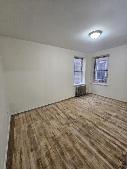 Building Photo - 0 Ludlow St
