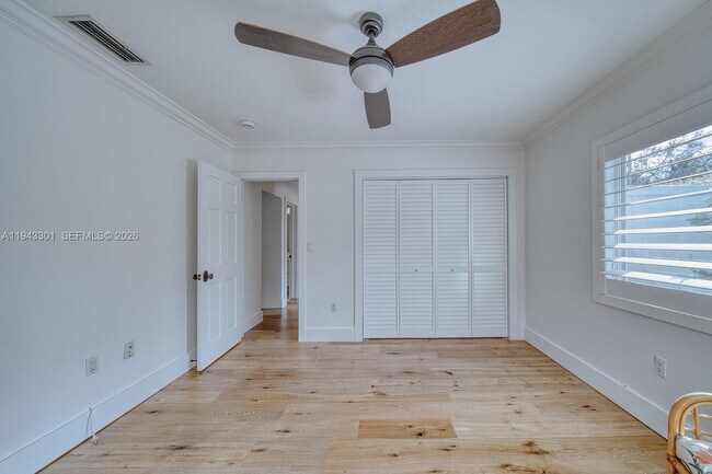 Building Photo - 7621 SW 65th Pl