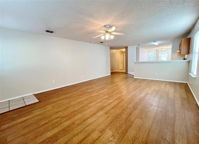 Building Photo - 2217 Lookout Ln