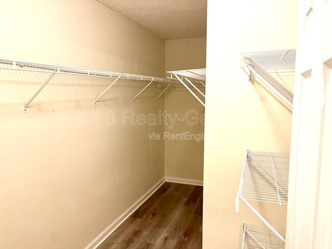 Building Photo - 29 Preserve Dr