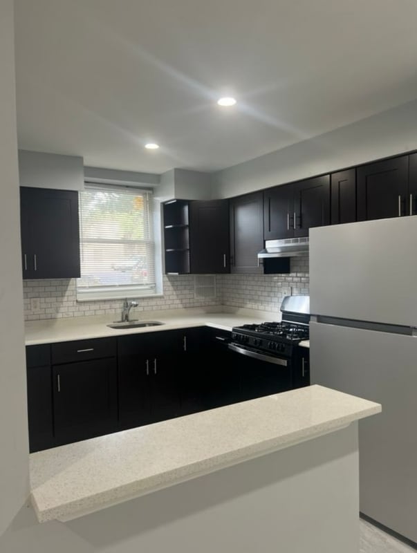 Building Photo - 311 E Westfield Ave