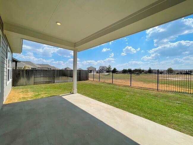 Building Photo - 149 Patrick Herndon Dr