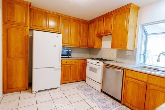 Building Photo - 1639 Aspen Village Way