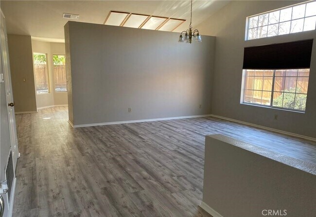 Building Photo - 24403 Stallion Ct