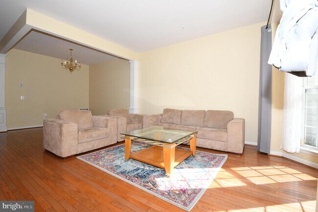 Building Photo - 13955 Lullaby Rd