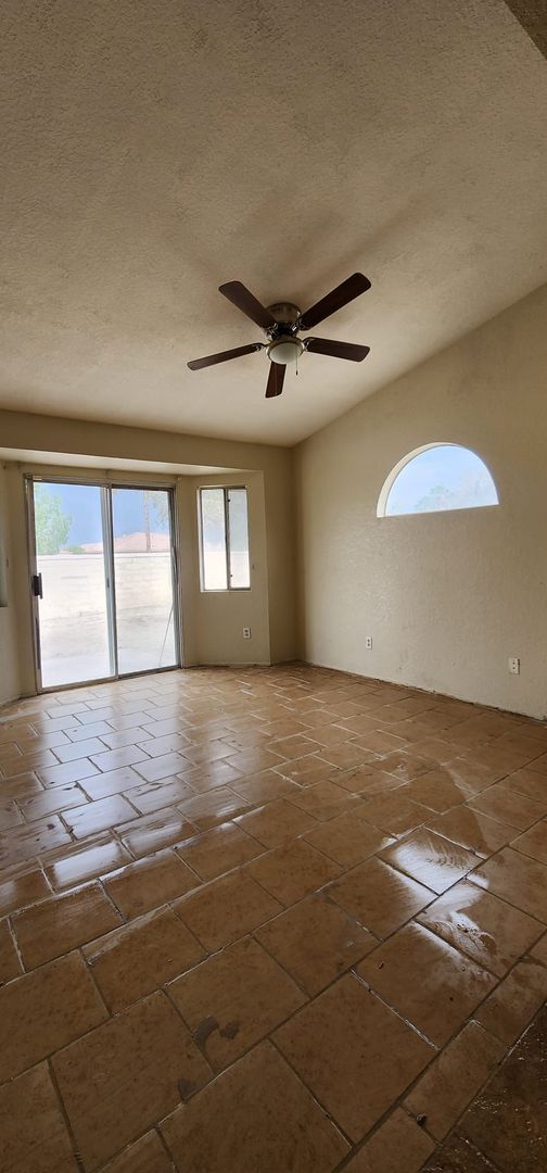 Primary Photo - Charming Single Family Home!