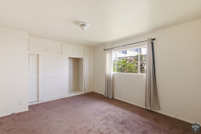 Building Photo - 3757 Glendon Ave